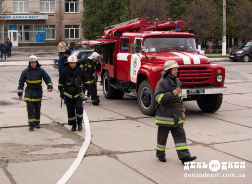 Шепетівські рятувальники «ліквідували» пожежу в медичному училищі