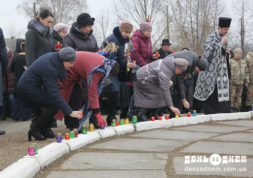 Шепетівчани вшанували пам’ять жертв Голодоморів