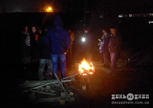 Шепетівські активісти зібралися ночувати біля газопроводу