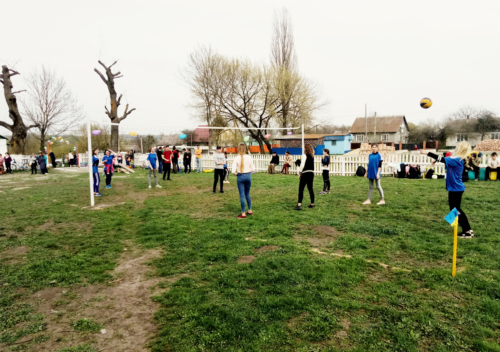 У Пашуках відкрили спортивно-ігровий майданчик