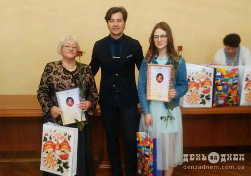 Міністр культури особисто нагородив 15-річну шепетівчанку