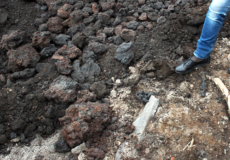 Правоохоронці з’ясовують, хто «захоронив» 17 тонн шкідливих відходів у Шепетівці