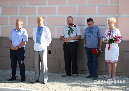 Учасники АТО з Шепетівського району підняли синьо-жовтий стяг