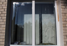 У Шепетівці «Енергоінвесту» вночі побили вікна