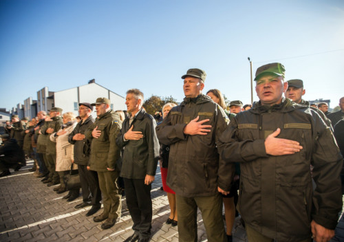 У Хмельницькому військові Нацгвардії отримали ключі від 90 квартир