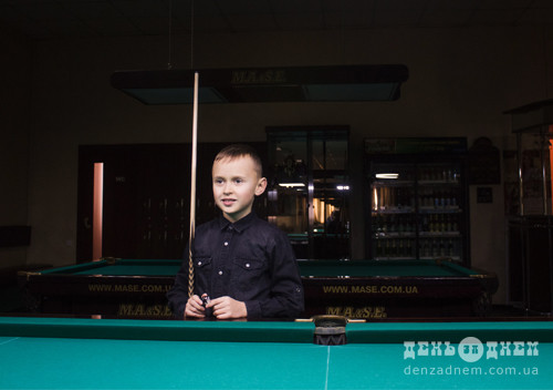 Наймолодший кандидат у майстри спорту з більяр­ду живе в Шепетівці