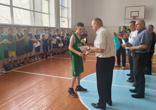 У Шепетівці присвятили чемпіонат з баскетболу воїну-інтернаціоналісту