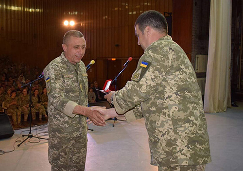 У Шепетівці урочисто зустрічали зенитників
