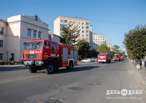 Пожежна сирена пролунала на головних вулицях Шепетівки