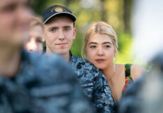 За останній тиждень шепетівський моряк зустрівся з чинним та екс-президентом України