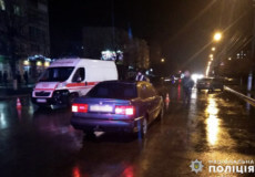 У Шепетівці під колеси автомобілів потрапили 12-річна дівчинка та 20-річна жінка