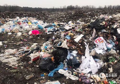 Львівське сміття знову підкинули Шепетівці