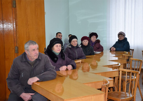 На особистий прийом до міського голови Шепетівки прийшли пенсіонери