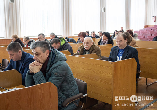 Депутати Шепетівської міської ради написали 2 звернення до столиці