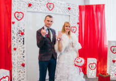 На весільний рушник у День закоханих в Шепетівці стало дві пари наречених
