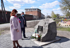 У переддень 34-ї річниці Чорнобильської трагедії в Шепетівці вшанували героїв-ліквідаторів