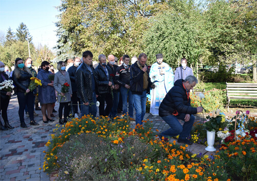 У Шепетівці вшанували загиблих захисників України