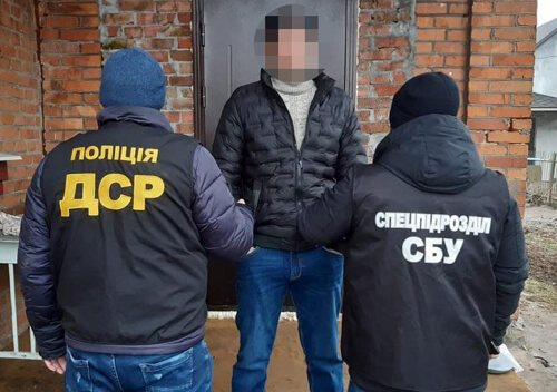 На Хмельниччині затримали чоловіка, якому раніше заборонили в’їзд в Україну