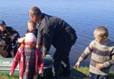 Надзвичайники Хмельниччини врятували 3-х дітей із річки