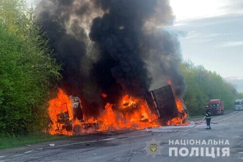 На Хмельниччині за вчинення ДТП, у якій згоріло четверо людей, судитимуть водіїв вантажівки