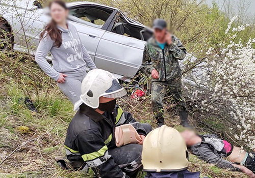У Хмельницькій області «БМВ» злетіло в каньйон