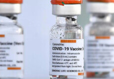 На вихідних в Україну доставлено чергову партію вакцини для боротьби з коронавірусом