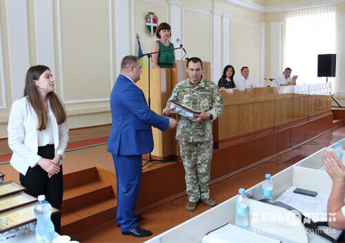 Рятувальник із Шепетівщини отримав нагороду від Верховної Ради України
