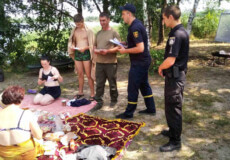 На Ізяславщині лісівники спільно з рятувальниками і полісменами провели перевірки