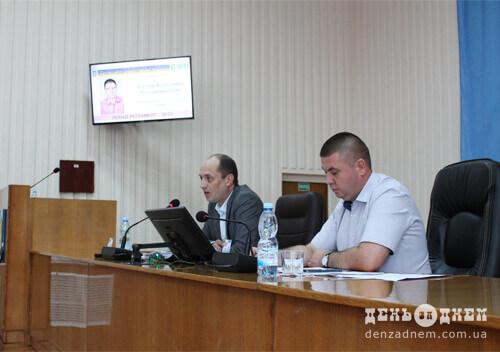 У Шепетівці під час сесії не прийняли звіт одного із заступників міського голови