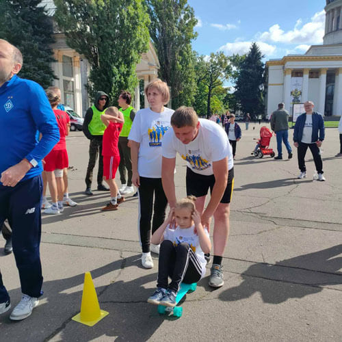 Славутчани здобули перемогу на Всеукраїнському фестивалі «Тато, мама, я — спортивна сім'я»