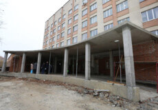 У Хмельницькому добудовують відділення невідкладних станів, яке надаватиме допомогу мешканцям області