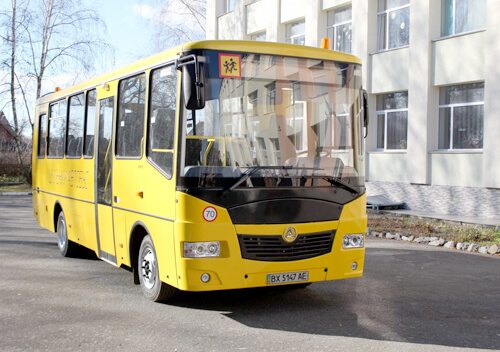 Полонська громада отримала шкільний автобус