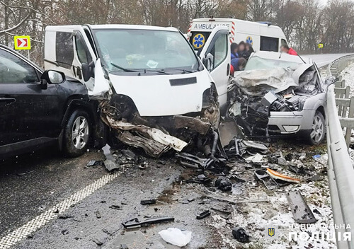 На Хмельниччині в ДТП загинули водій та пасажирка