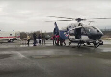 Двох пацієнтів у критичному стані з Ізяслава гелікоптером доправили до Львова