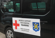 Бургомістр польського міста з колегами особисто привезли допомогу в Славуту