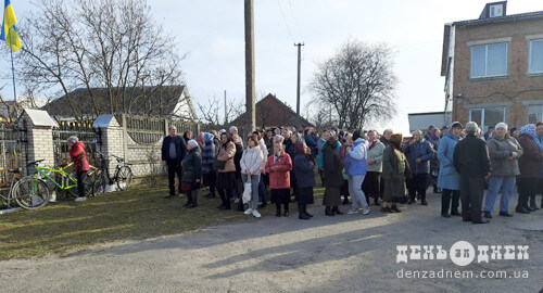 Духовенство, селяни, поліція — у Судилкові парафіяни перейшли до Православної Церкви України