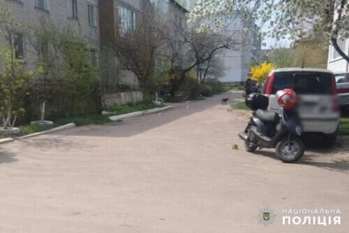 Мопедист наїхав на пішохідку в Славуті: слідчі встановили обставини ДТП