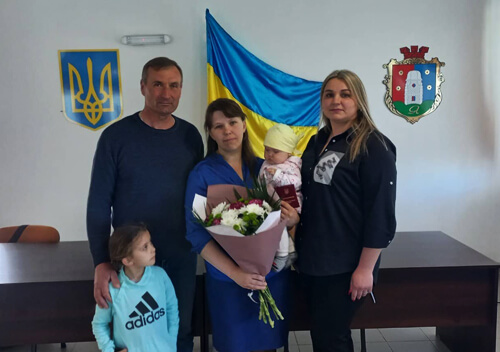 Жительці Шепетівщини вручили відзнаку від Президента України