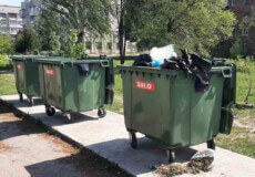 Славутчан просять не залишати сміття на контейнерних майдачничках