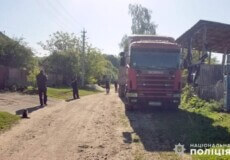 На Білогірщині молодики злили 140 л пального