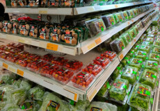 Блистерная упаковка для пищевых продуктов незаменима для супермаркетов и стрит-фуда