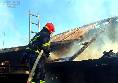 За останню добу на Шепетівщині сталося дві пожежі