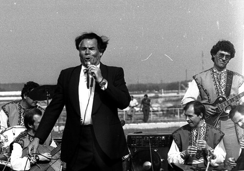 У 1988-му на стадіоні в Нетішині відбувся концерт зірок української естради