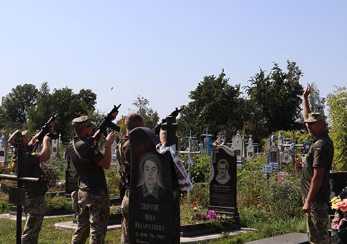 Був водночас і за медика, і за інструктора: Шепетівщина втратила захисника