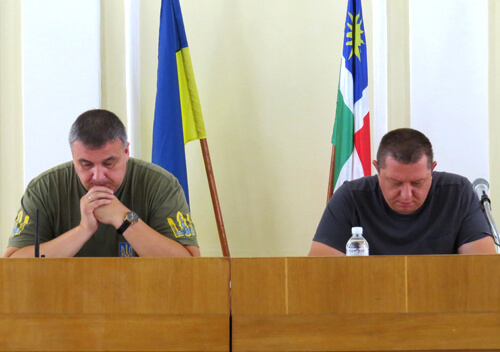 У Шепетівці нагально зібрали усіх очільників громад району
