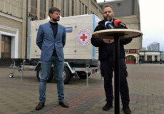 Вокзали Хмельниччини отримають потужні генератори від Червоного Хреста