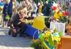У Нетішині провели в останню путь командира стрілецького відділення Артема Белінського