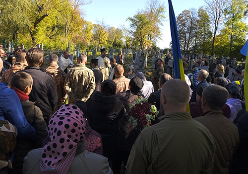На Ізяславщині віддали останню шану новітньому Герою, який загинув на Херсонщині