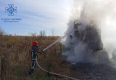 На Хмельниччині загорівся комбайн: пожежникам вдалося врятувати поле сої