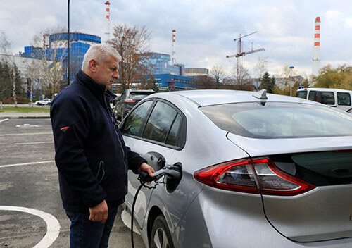 У Нетішині з’явилися місця для зарядки електромобілів за нижчою ціною